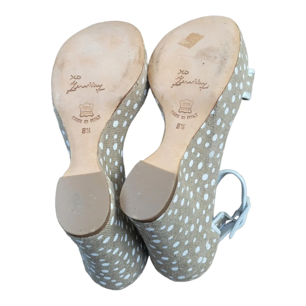 Marchez Vous White Dot LinenPlatform Heels, 8.5| Made in Italy.
